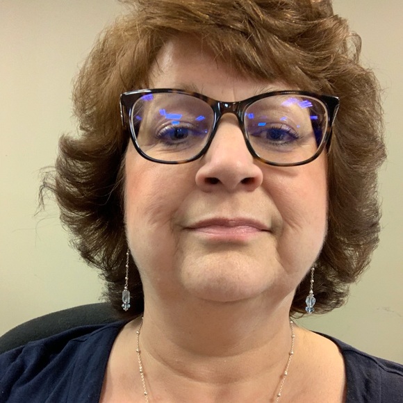 Meet your Posher, Diane - Picture 1 of 1